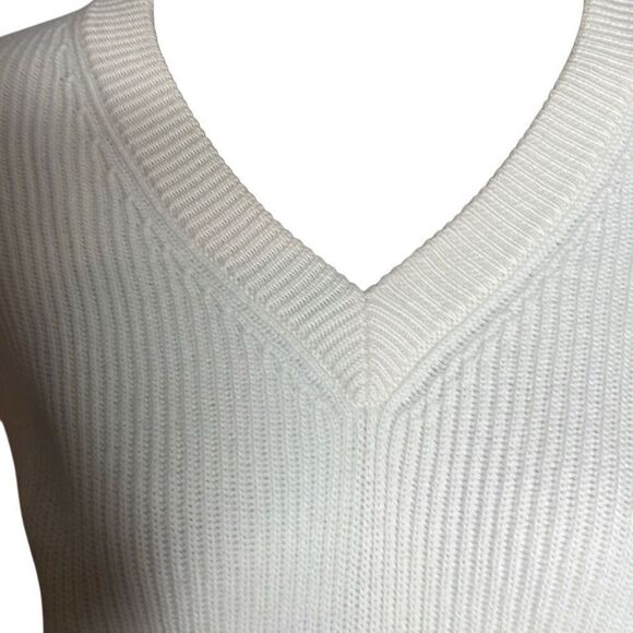 Zara White Wool V-neck Ribbed Sweater - Picture 2 of 11
